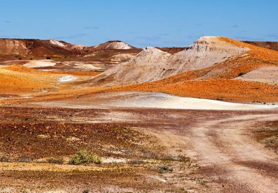 A Tour Though Broken Hill – Movies, Mining, Drag & More